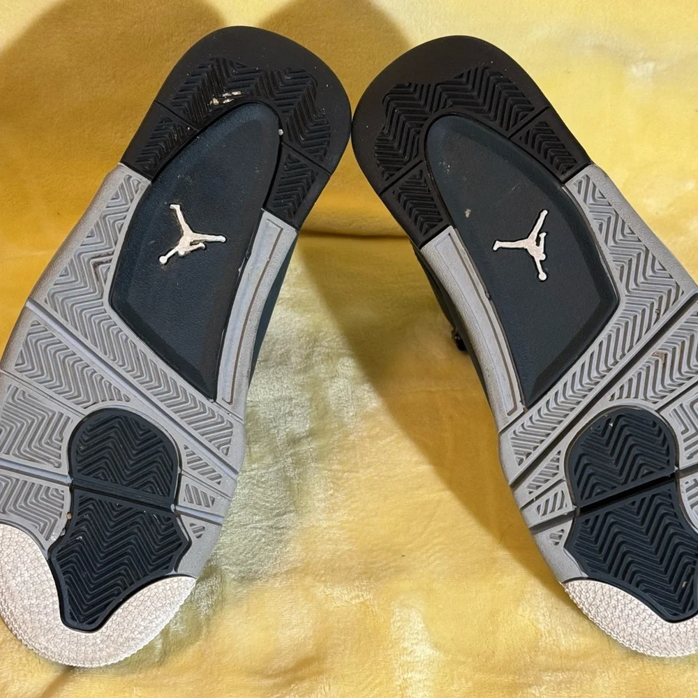 AIR JORDAN DUB ZERO, CLASSIC CHARCOAL/WOLF GRAY - Picture 2 of 5